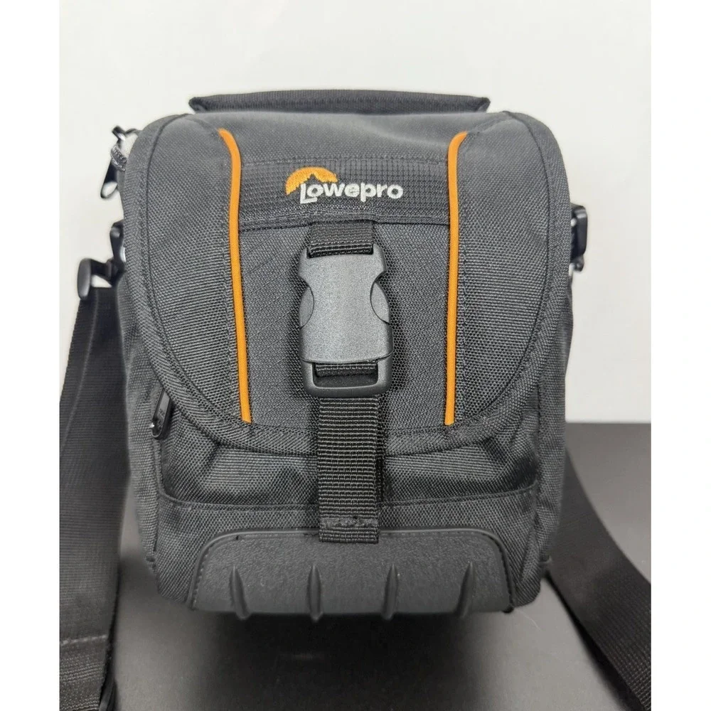 Lowepro Adventura SH 120 II Camera Shoulder Bag Black Padded Compartment
